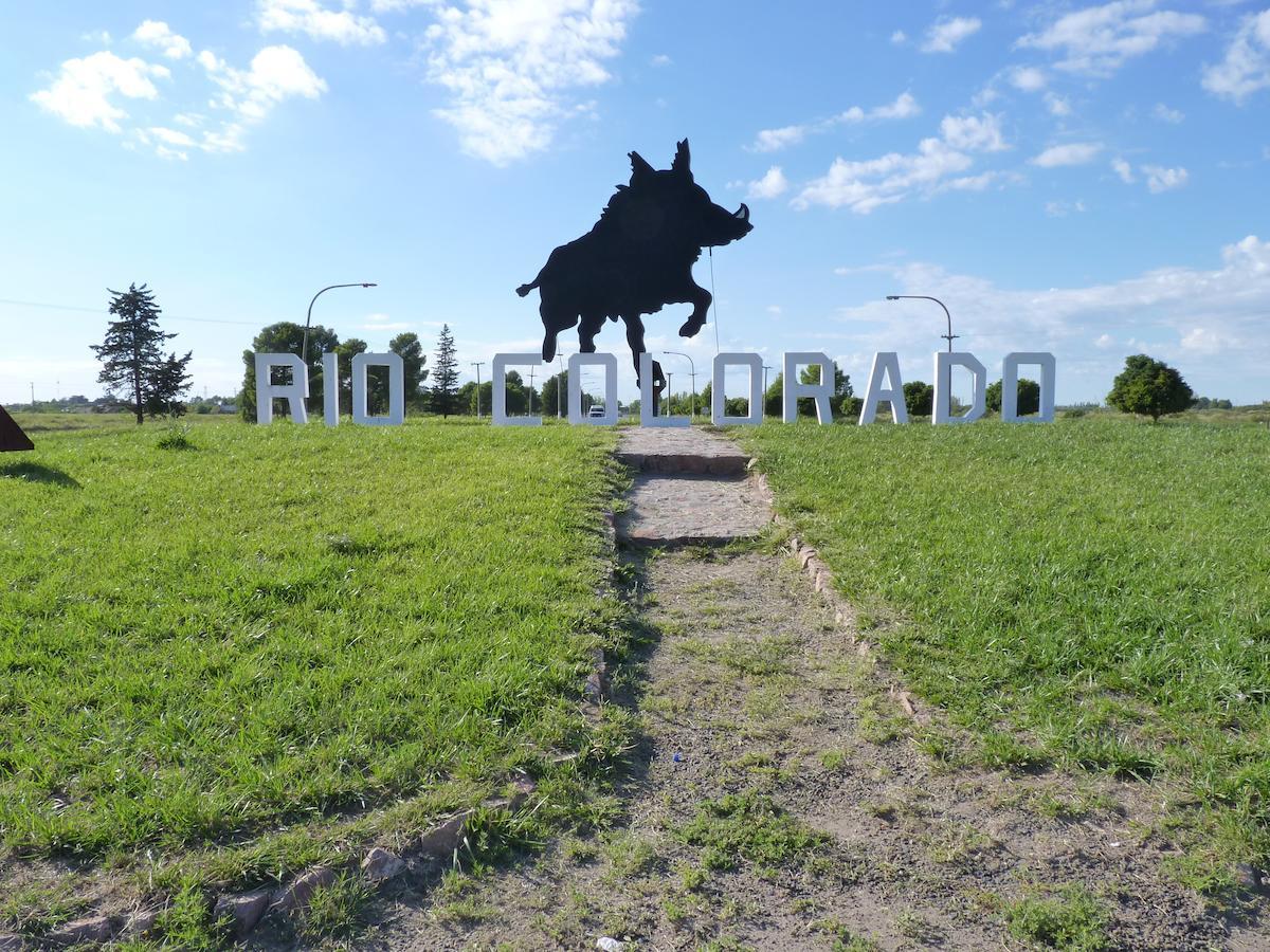 Hotel Quelu Leufu Río Colorado Zewnętrze zdjęcie